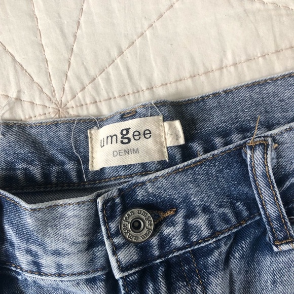 UM Gee Denim Short - Picture 2 of 3